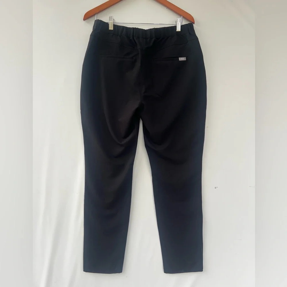 FIGSPRO‎ Men’s Black Straight Leg Trouser Size L